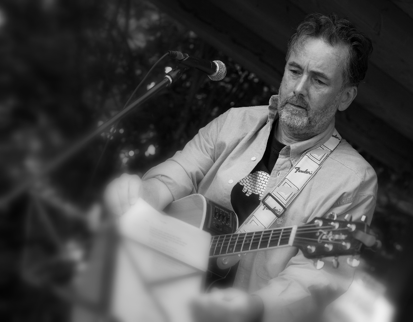 Playing outside in the sun at the Six Bells Beer Festival - 25/05/14 - Photo: Andrea Hunnisett
