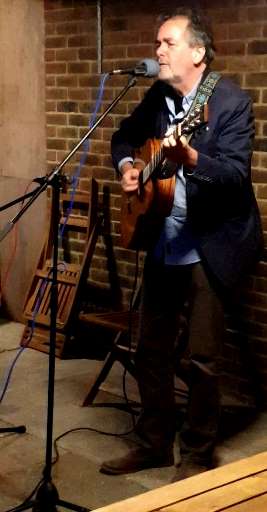 Outdoor at the Six Bells - 18/08/20 Photo: Heather