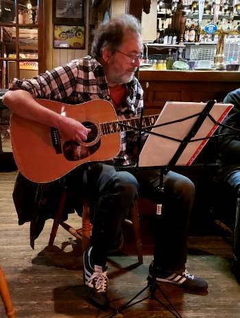 Six Bells - 12/04/22 Photo: Heather