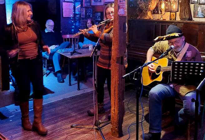 Six Bells - 6/12/22 Photo: Heather