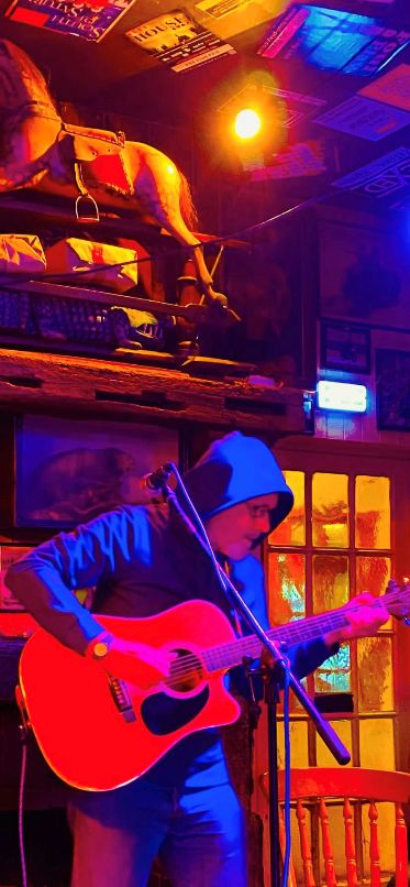 Six Bells - 06/06/23 Photo: Jason