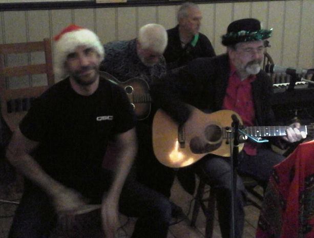 May Garland with Ben, John & Bob - 23/12/15 - Photo: Meya Rein