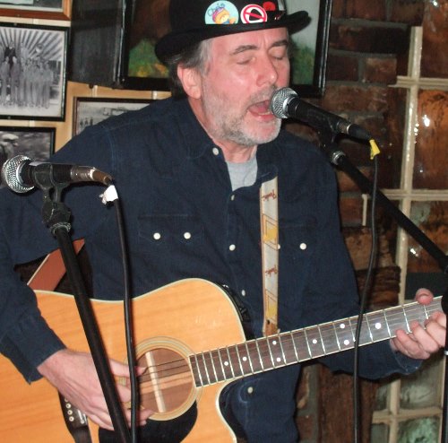 MC in the Bowler Hat - Six Bells - 23.02.16 Photo by: Simon Watt