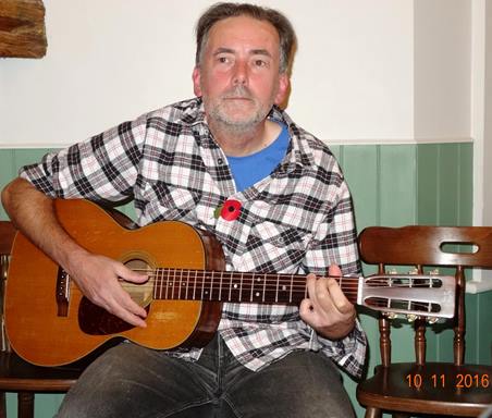 Uckfield Folk & Blues on 10.11.16 - Photo by: Ray Whiteway-Roberts