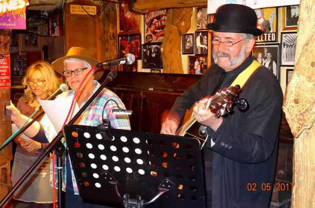 Mr Songwriter with Jayne & Lisa - The Six Bells - 02/05/17 - Photo: Ray Whiteway-Roberts