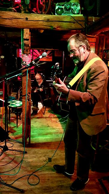Six Bells with Martin Lee on bass - 19/03/19 Photo: Heather