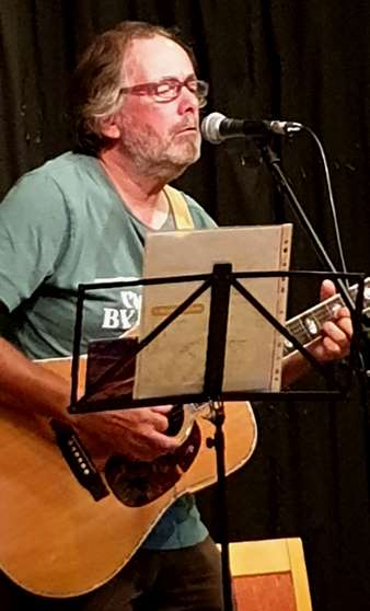 White Horse Folk Club - 12/08/19 Photo: Heather