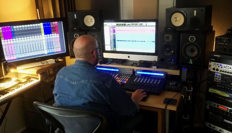 Kevin driving the desk - 03.10.20