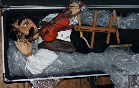 Fiddle player